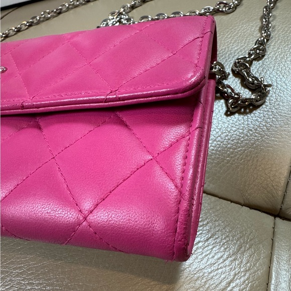 Chanel lambskin quilted flap wallet - Picture 8 of 11